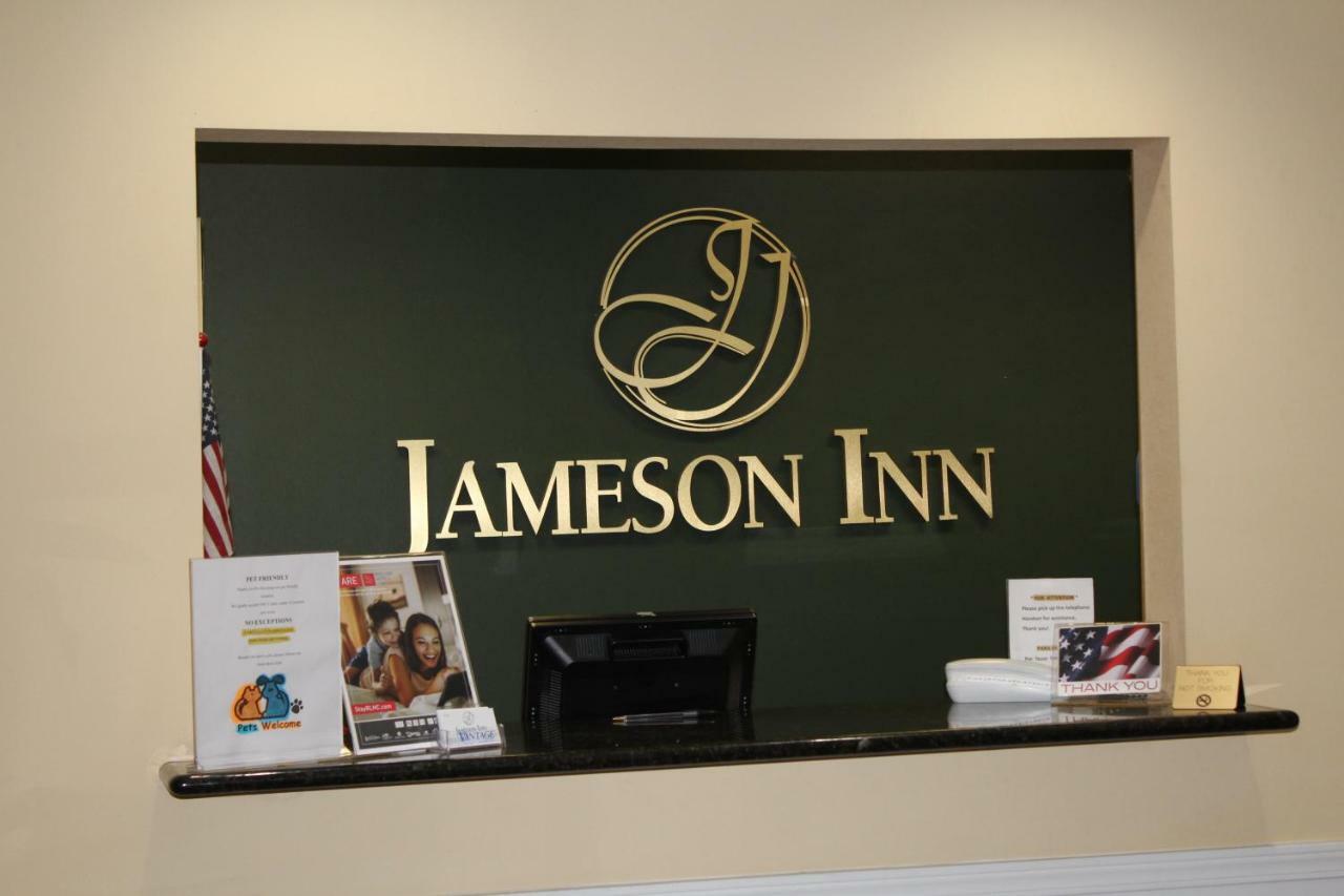 Jameson Inn - Oakwood Екстериор снимка